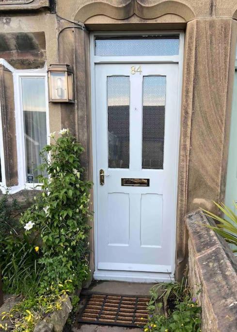 17Th Century Cottage With Hidden Garden Steeton エクステリア 写真