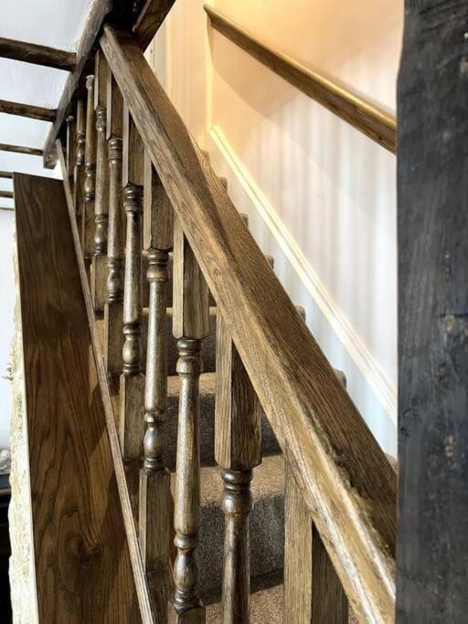 17Th Century Cottage With Hidden Garden Steeton エクステリア 写真